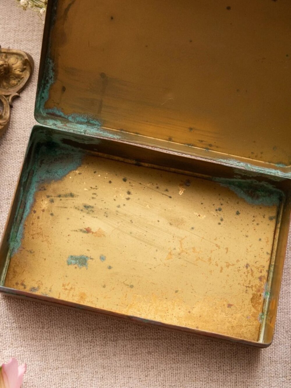 Antique Brass Rectangular Apollo Chocolate Candy Box - Picture 16 of 16